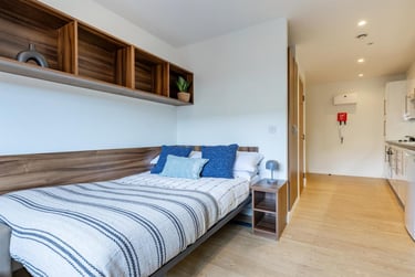 1 bed studio, Western Way, City Centre, Exeter, EX12ZT - Image 1